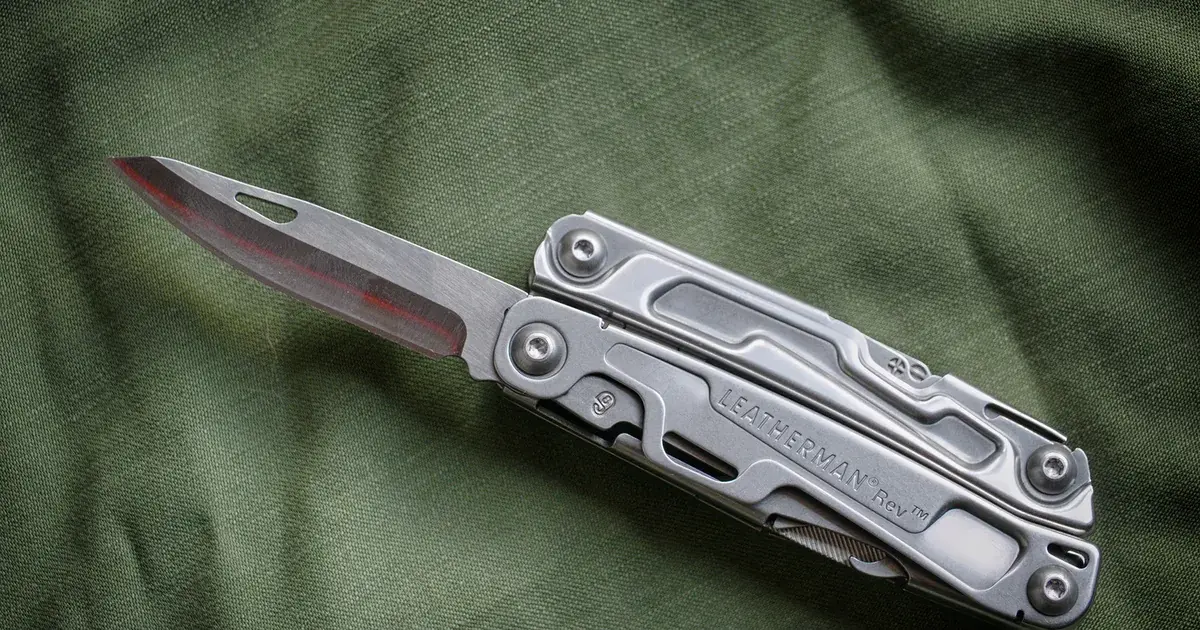 Leatherman vs Victorinox: Multiutensile per Sopravvivenza